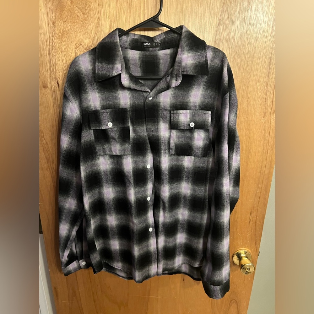 Men’s black / purple flannel